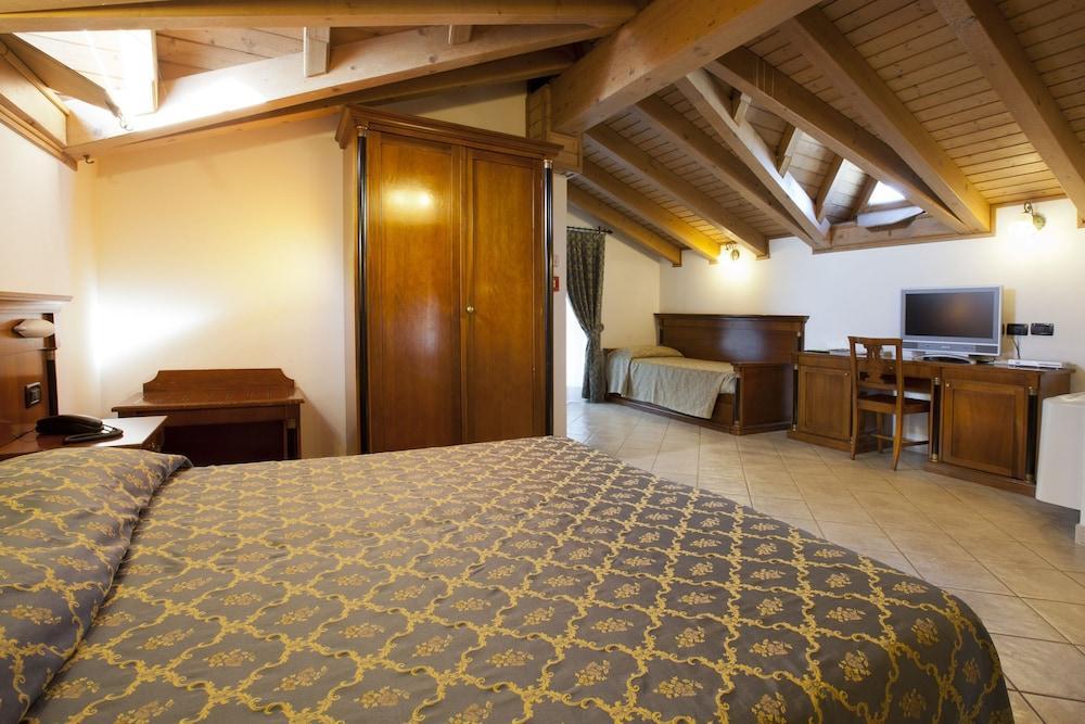 Hotel Ungheria Varese 1946 Экстерьер фото